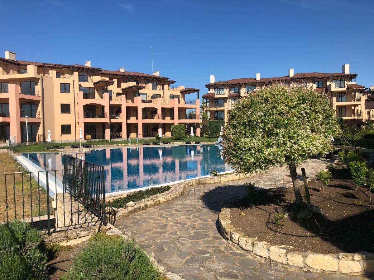 Luxury Family Apartment Kaliakria Topola Eksteriør billede